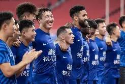 乐竟网址 -武汉三镇训练开放日；转会期豪取连胜引欢呼；欧联在即；资深球员宣示担当的简单介绍