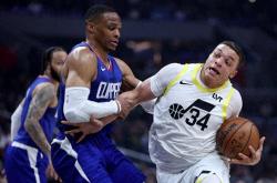 乐竟体育 -犹他爵士队老板女儿