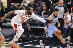 乐竟app下载 -关于里程碑夜迈阿密热火绝杀压哨，CBA常规赛国际比赛日刷纪录，目标明确，训练强度明显提升的信息