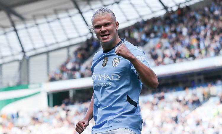 关于赛地聚焦：英超今晚热度飙升；勒沃库森单刀错失；压力陡增；资深球员宣示担当的信息