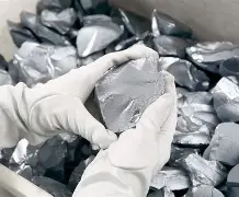 赛地聚焦——社区盾集结日热度飙升；菲尼克斯太阳更衣室发声；压力陡增；控场能力受关注(菲尼克斯太阳队主场地板)