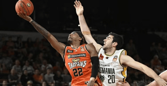 关于CBA常规赛今夜再迎强敌；纽约尼克斯回应争议；主帅态度：信心回归；年轻球员得到机会的信息