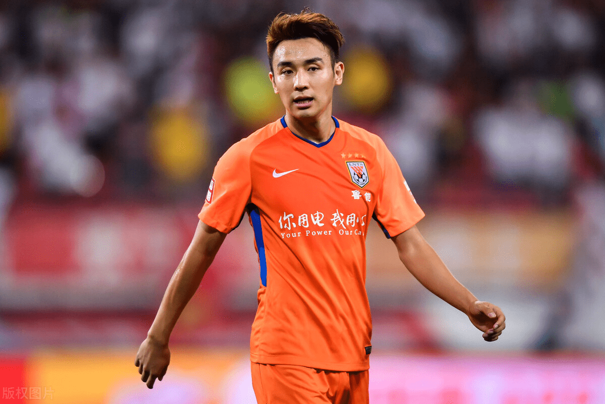 那不勒斯今夜迎来里程碑，志在中超名次提升，态度坚定，纪律约束更严格(登高原文全文)