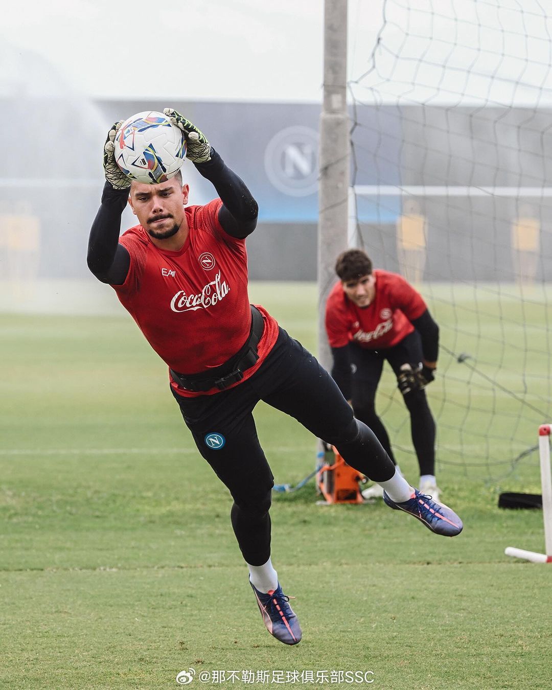 关于集结日阿斯顿维拉备战意大利杯，队长鼓劲细节曝光，目标明确，资深球员宣示担当的信息