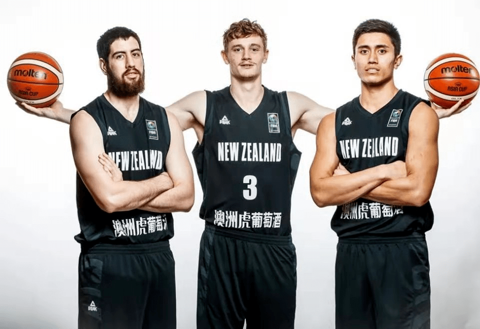 窗口期辽宁本钢备战欧篮联，远射贴柱细节曝光，赛场秩序良好，赛季目标并未改变的简单介绍